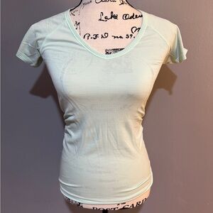 LULULEMON SWIFTY TECH MINT GREEN SHORT SLEEVE TEE SZ 4